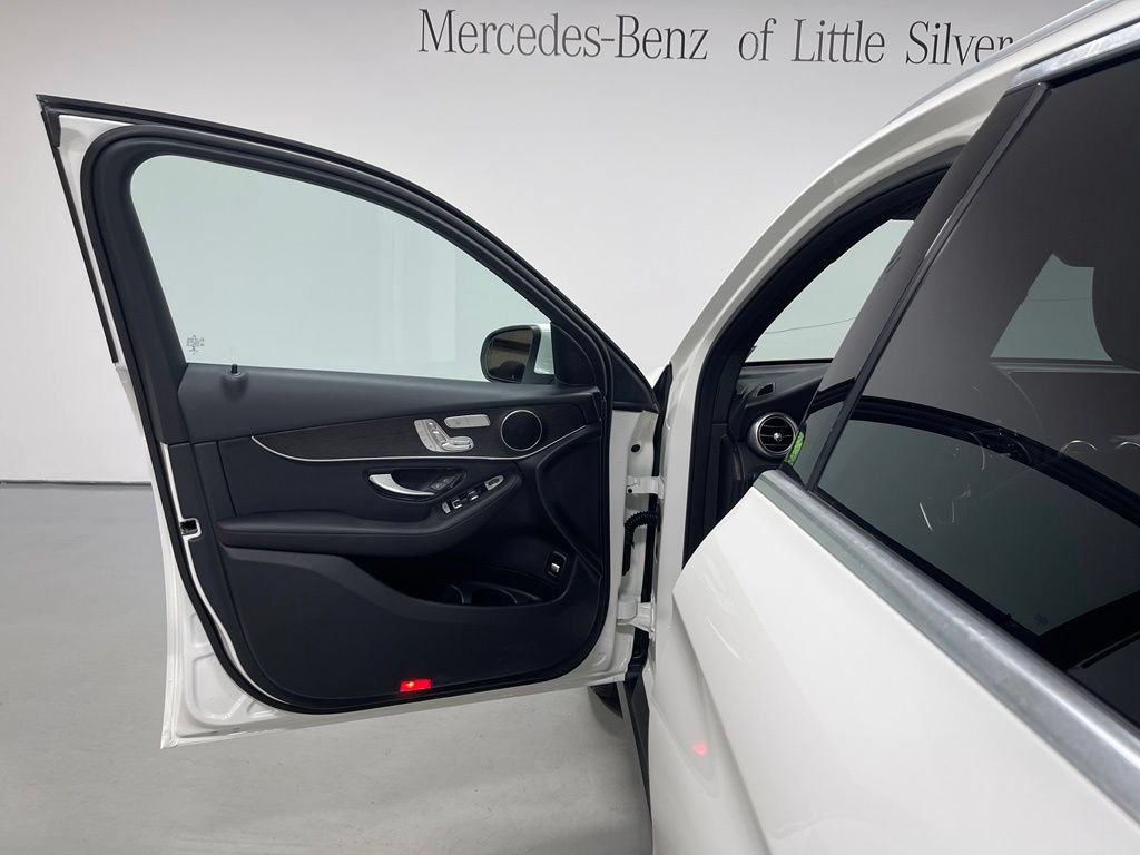 Certified 2022 Mercedes-Benz GLC 300 4MATIC image 17