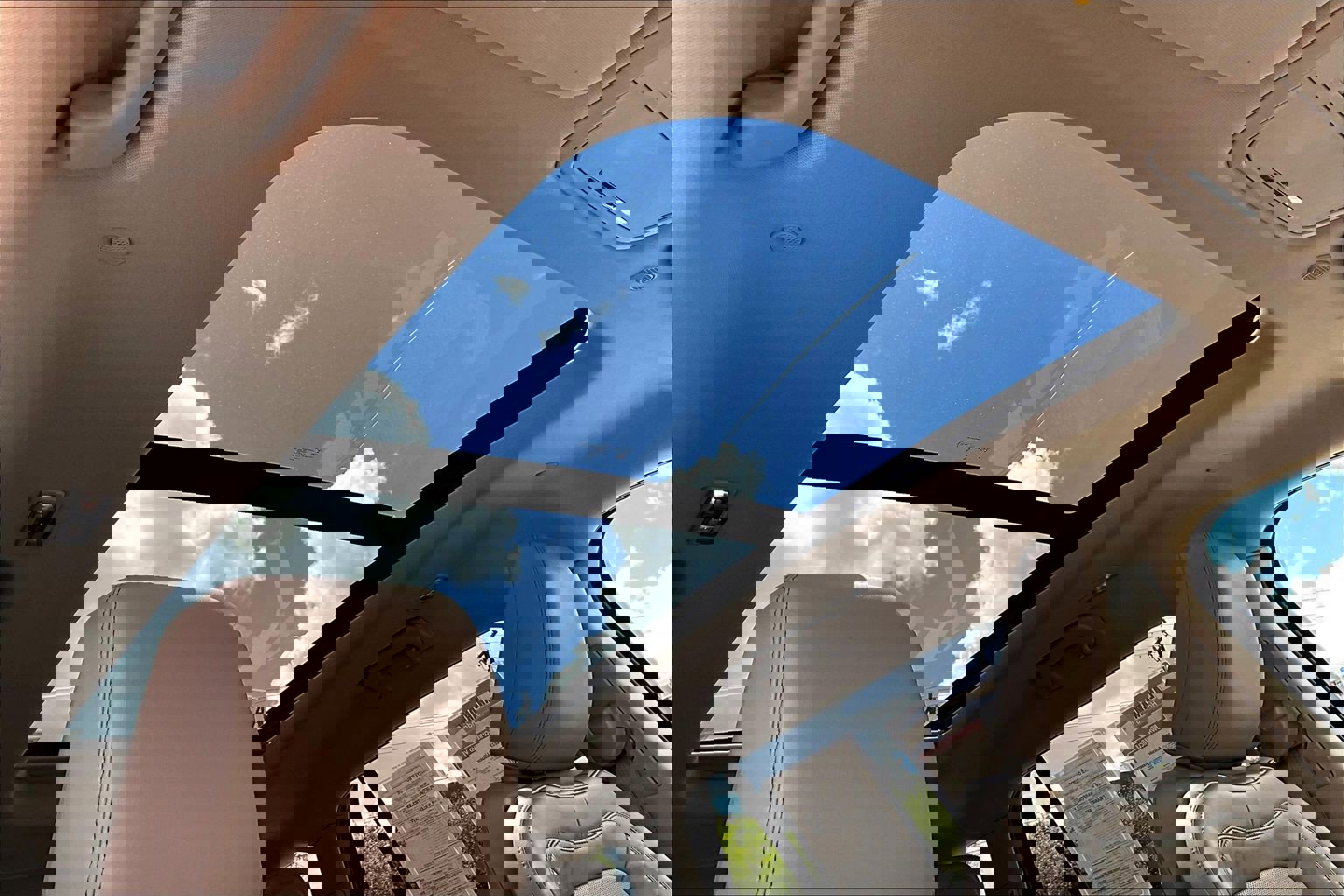 Used 2023 Lincoln Aviator Reserve w/ Equipment Group 201A image 17