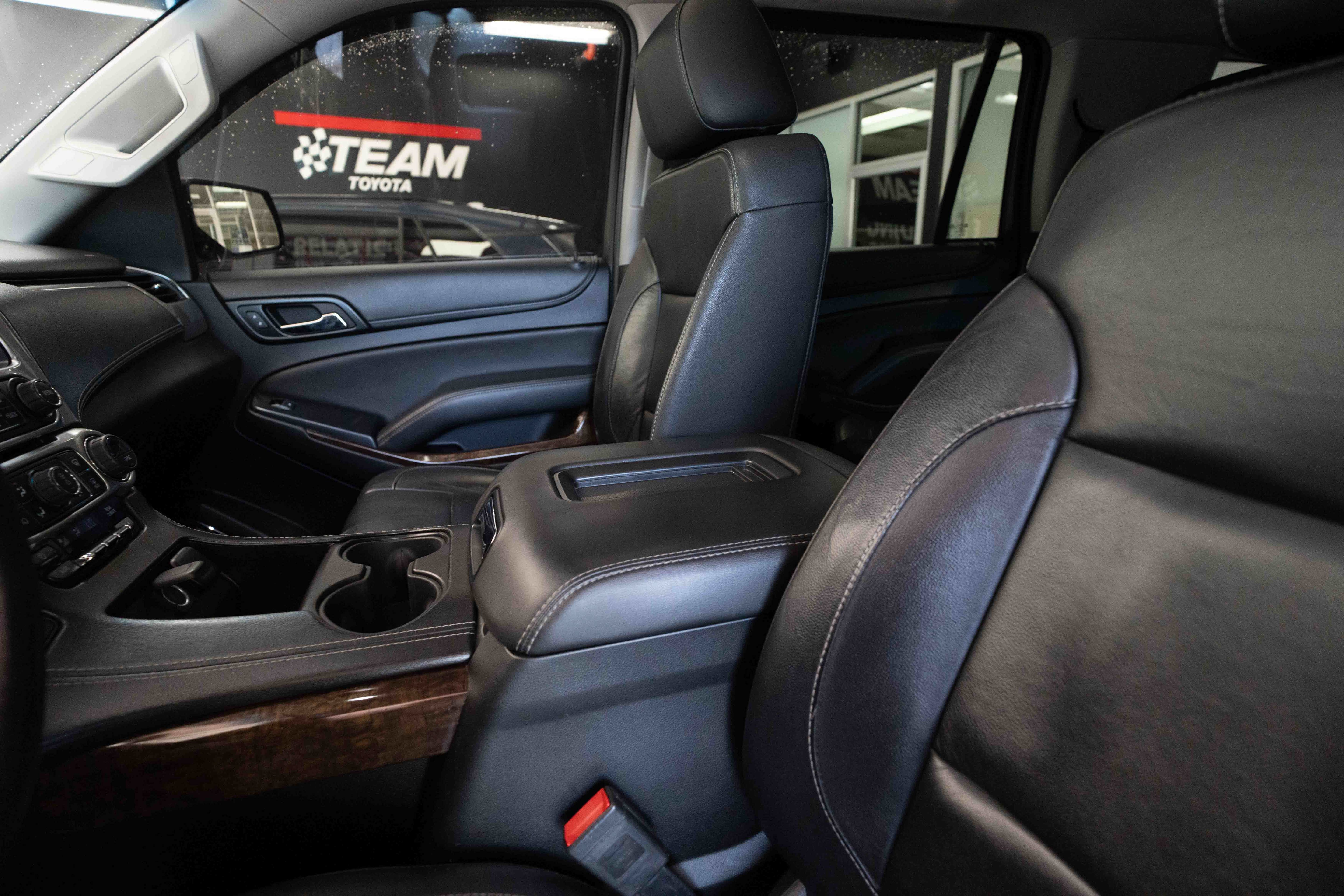 Used 2018 Chevrolet Tahoe LT w/ Z71 Midnight Edition AWD/4WD image 10
