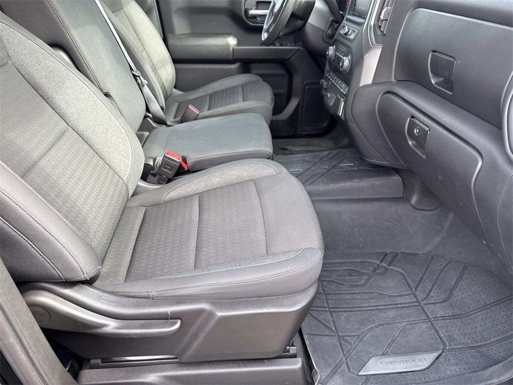 Used 2024 Chevrolet Silverado 1500 Custom Trail Boss w/ LPO, Dark Essentials Package image 31