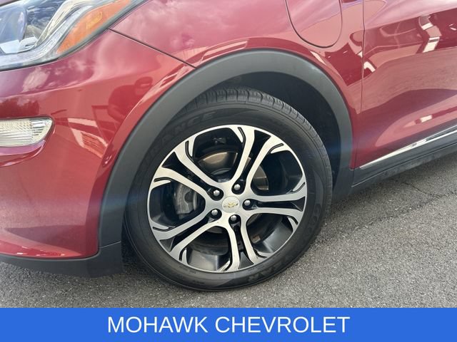 Used 2017 Chevrolet Bolt Premier w/ Driver Confidence II Package FWD image 32