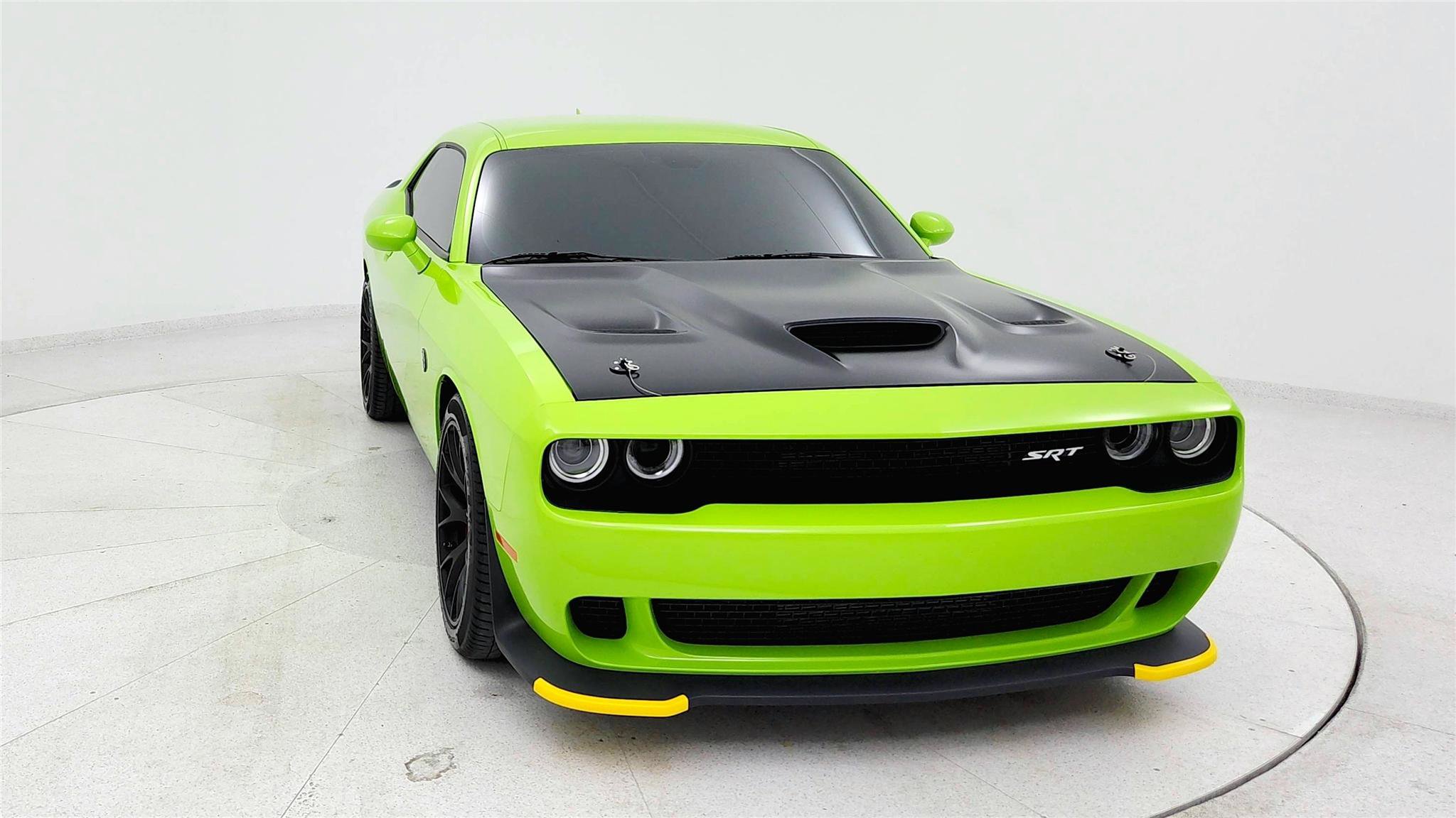 Used 2015 Dodge Challenger SRT Hellcat image 7