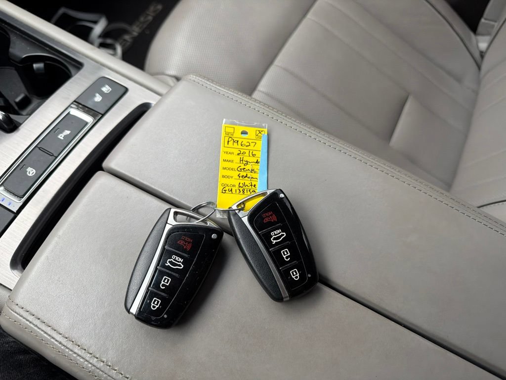 Used 2016 Hyundai Genesis 3.8 w/ Option Group 03 AWD/4WD image 30