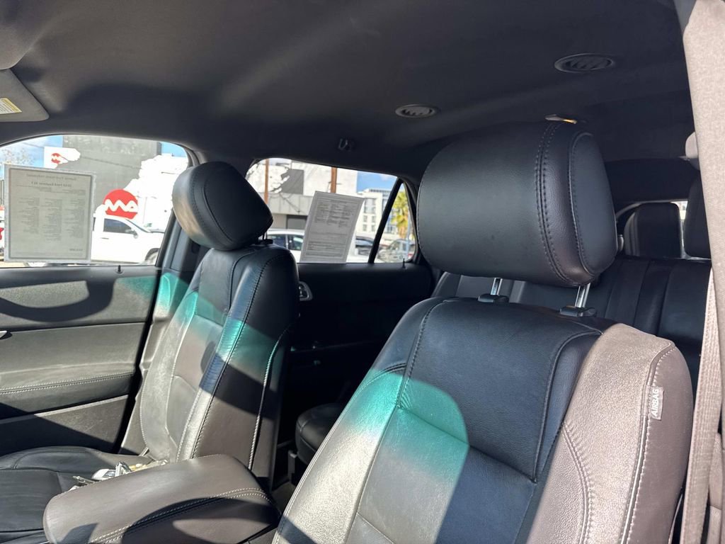 Used 2015 Ford Explorer XLT w/ Equipment Group 202B image 18