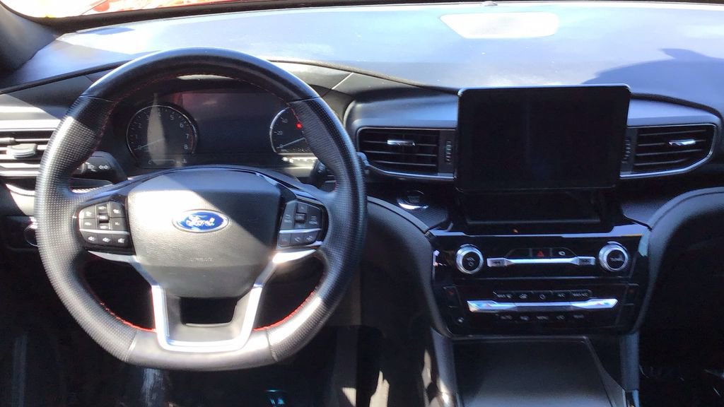 Certified 2022 Ford Explorer ST-Line image 15