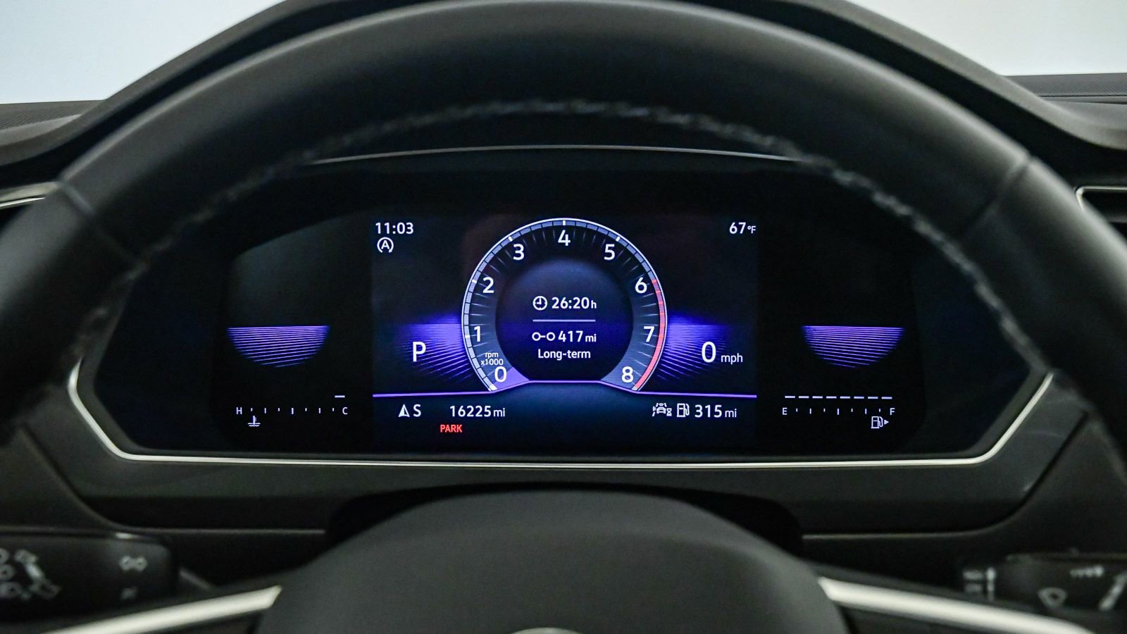 Used 2023 Volkswagen Tiguan SE R-Line image 25