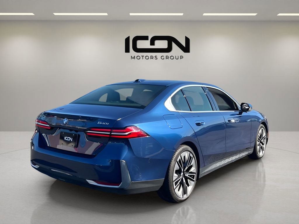 Used 2026 BMW 540i xDrive AWD/4WD image 5
