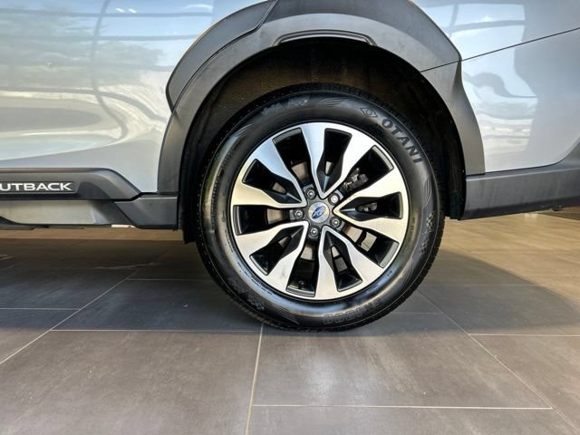 Used 2023 Subaru Outback Limited AWD/4WD image 41