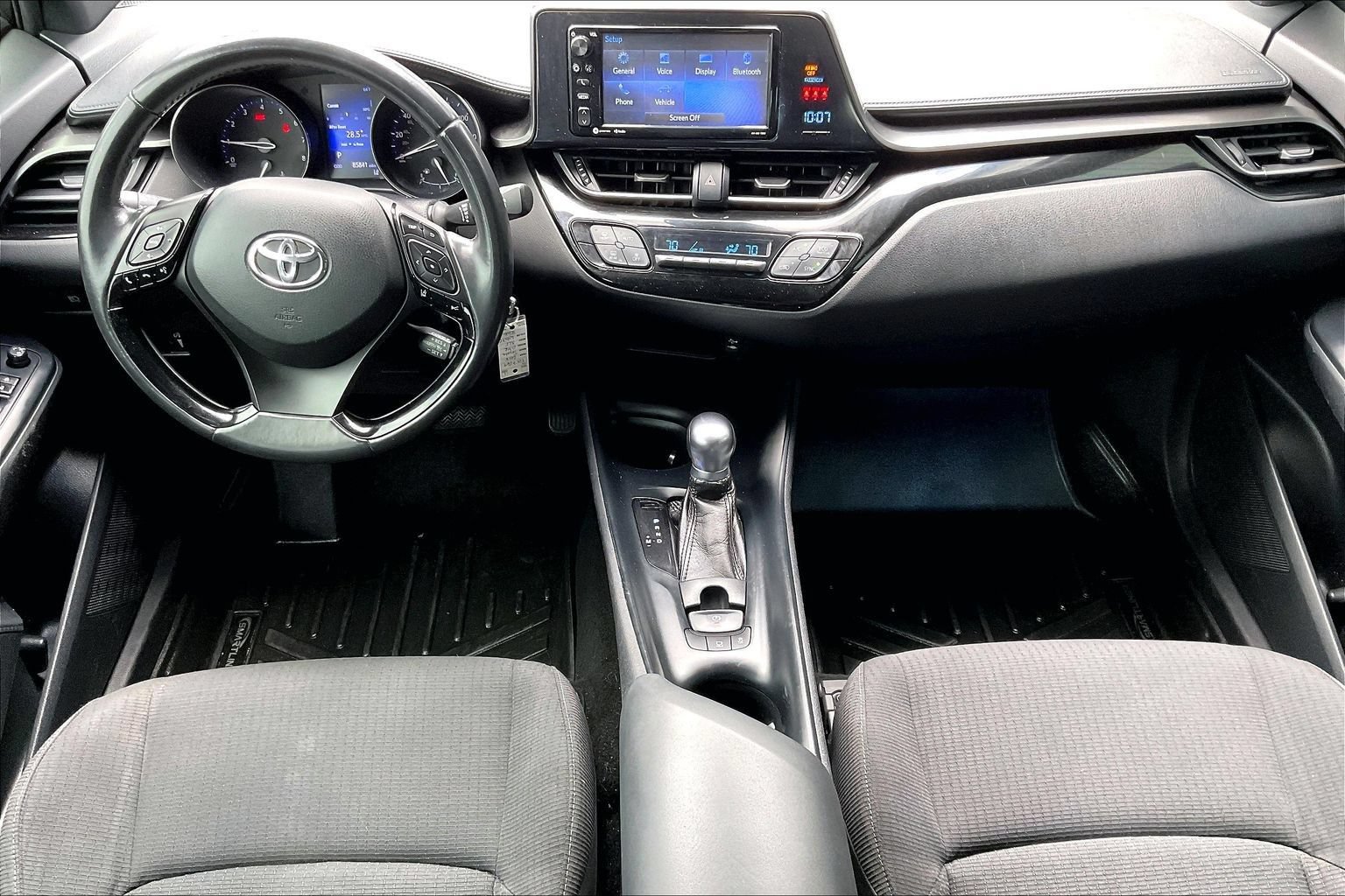 Used 2018 Toyota C-HR XLE FWD image 7