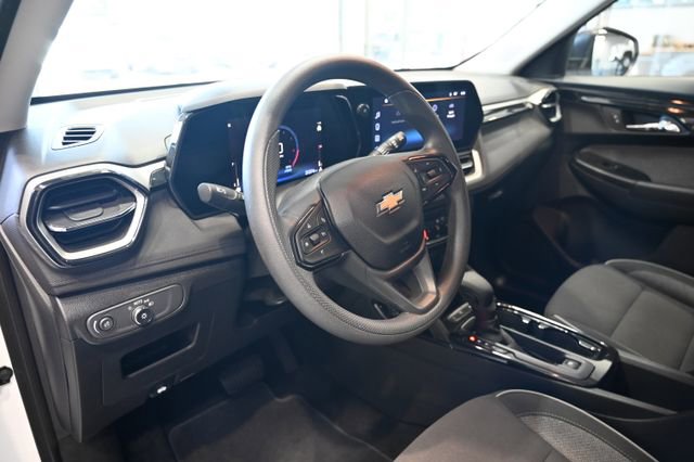 Used 2024 Chevrolet TrailBlazer LS w/ LS Convenience Package FWD image 20