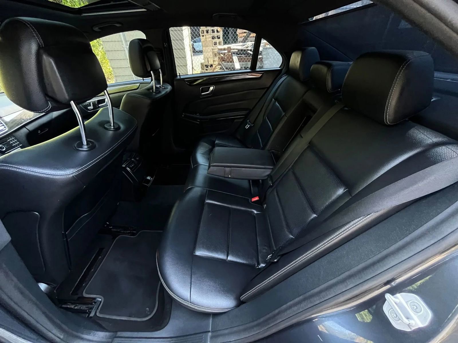 Used 2016 Mercedes-Benz E 350 Sedan image 11