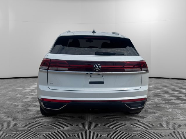 New 2026 Volkswagen Atlas Cross Sport SE FWD image 4