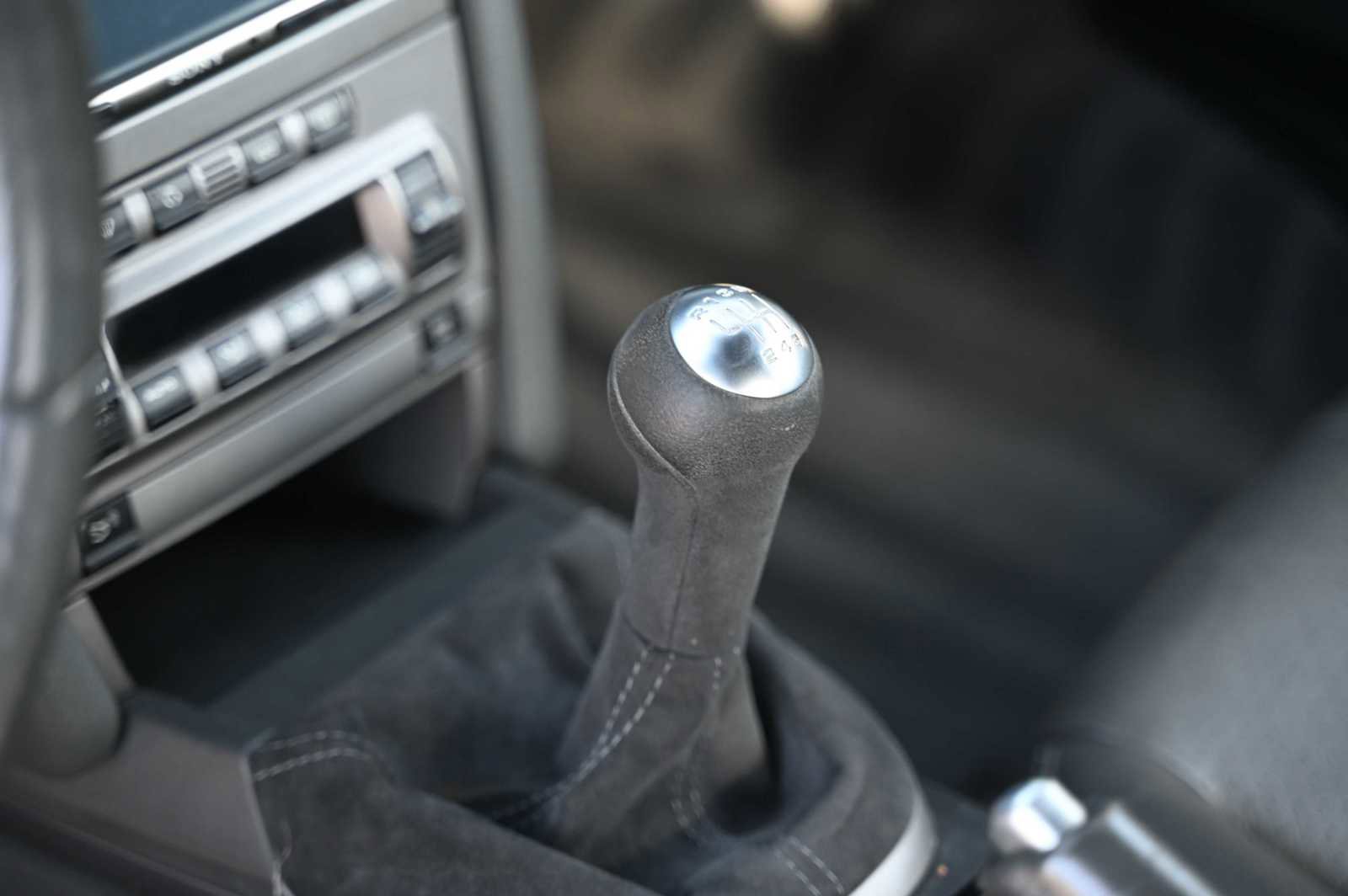 Used 2006 Porsche 911 Carrera 4 image 21