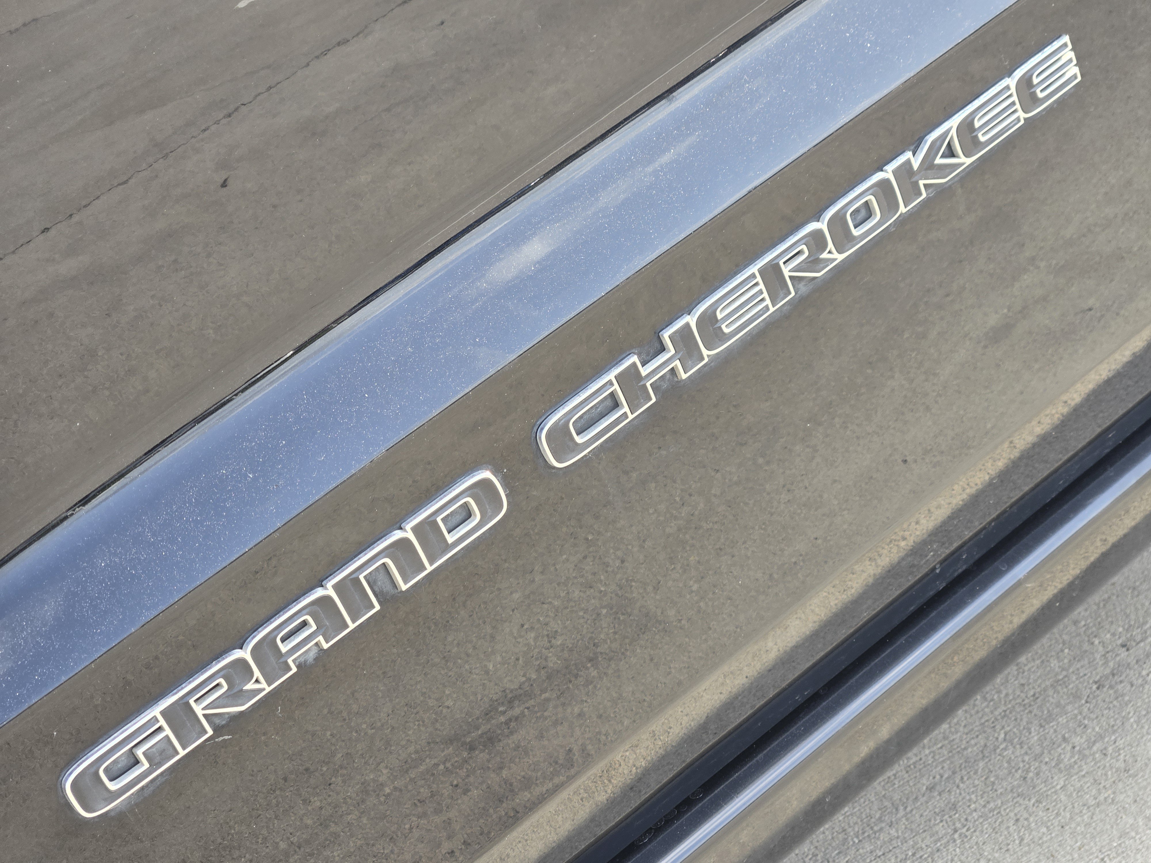 Used 2020 Jeep Grand Cherokee Overland RWD image 31