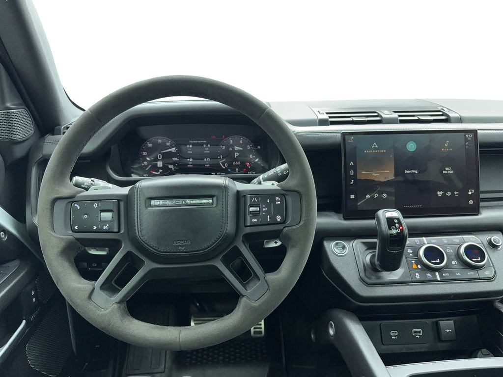 Used 2023 Land Rover Defender 110 V8 image 19