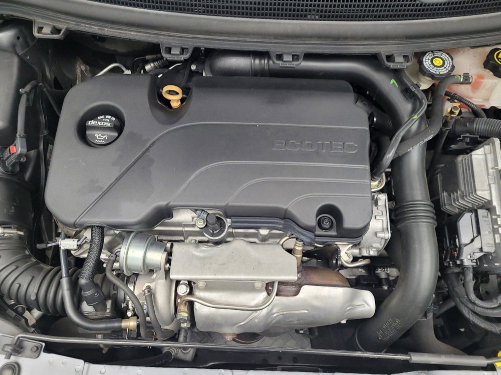 Used 2019 Chevrolet Cruze LT w/ Convenience Package image 30