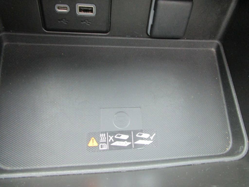 Used 2023 Chevrolet Tahoe LT image 45