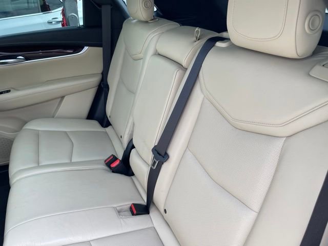 Used 2017 Cadillac XT5 Luxury w/ Advanced Security Package FWD image 9