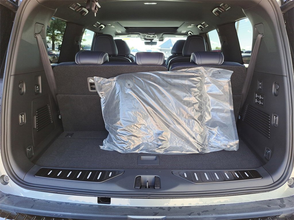 New 2026 INFINITI QX80 4WD image 19