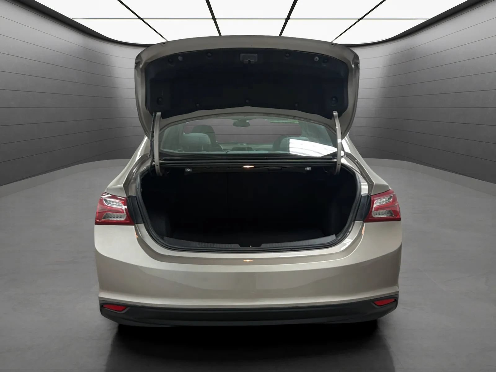 Used 2022 Chevrolet Malibu LT FWD image 20
