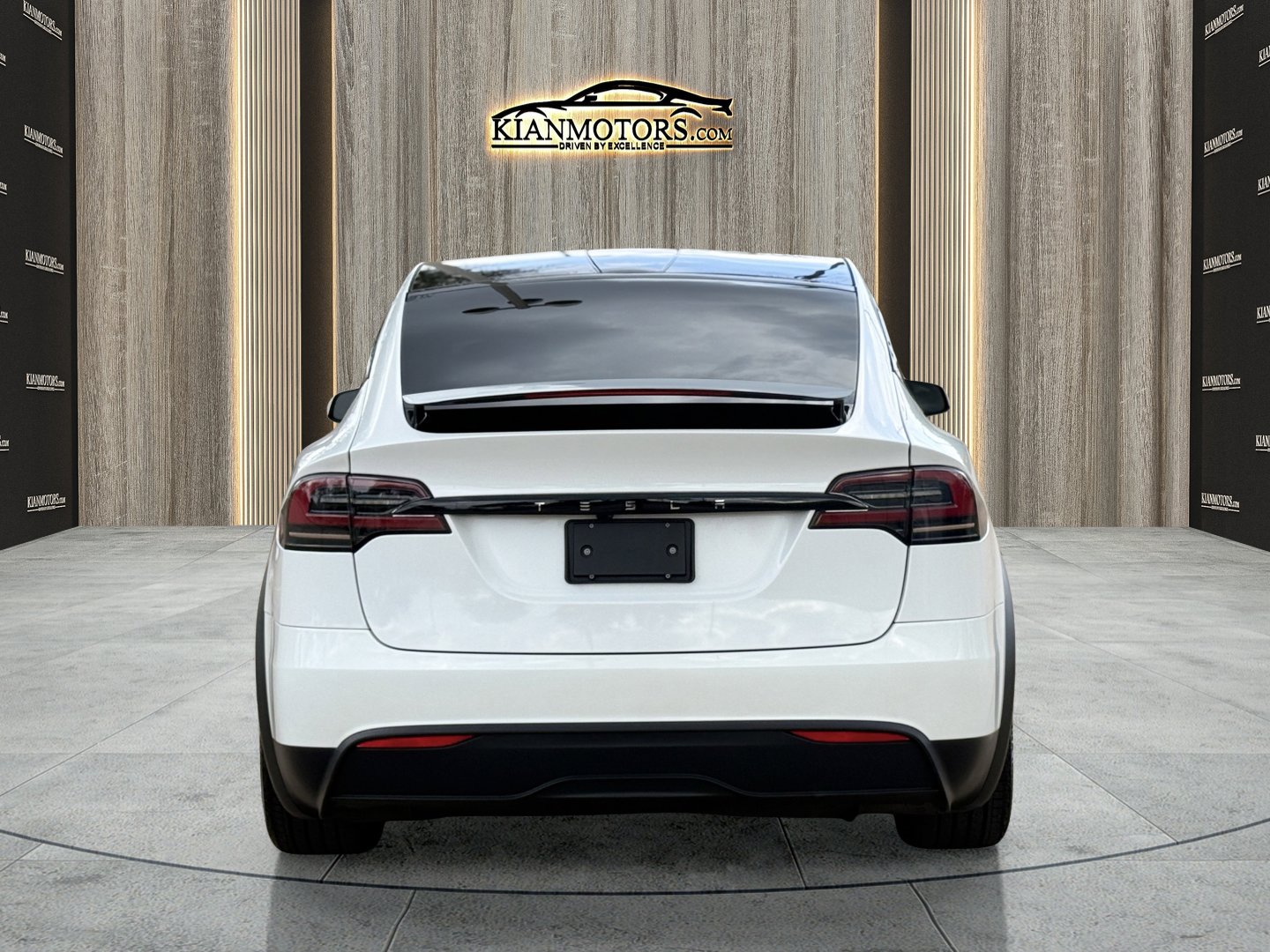 Used 2025 Tesla Model X Long Range image 4