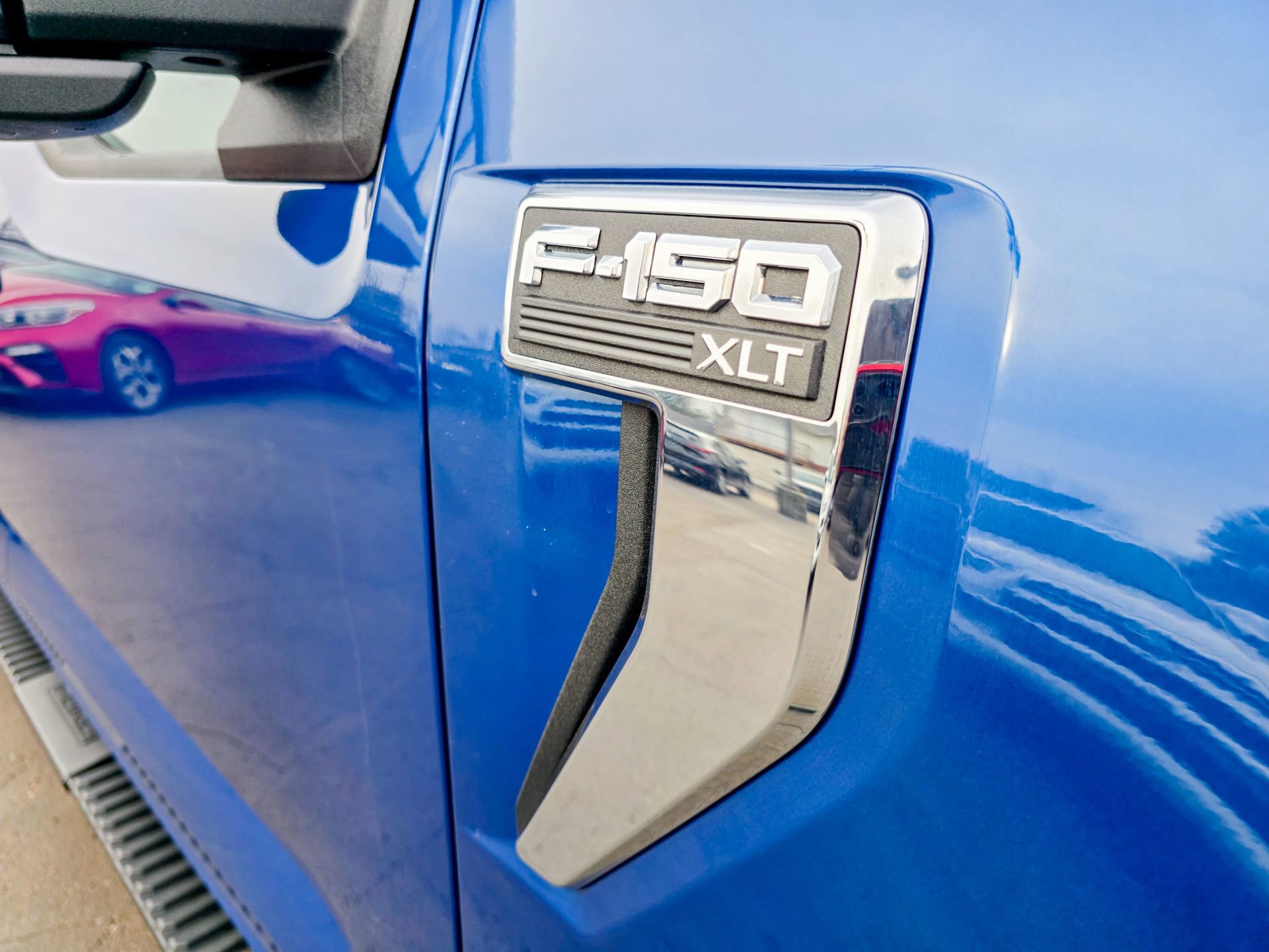 Used 2023 Ford F150 XLT w/ Trailer Tow Package image 10