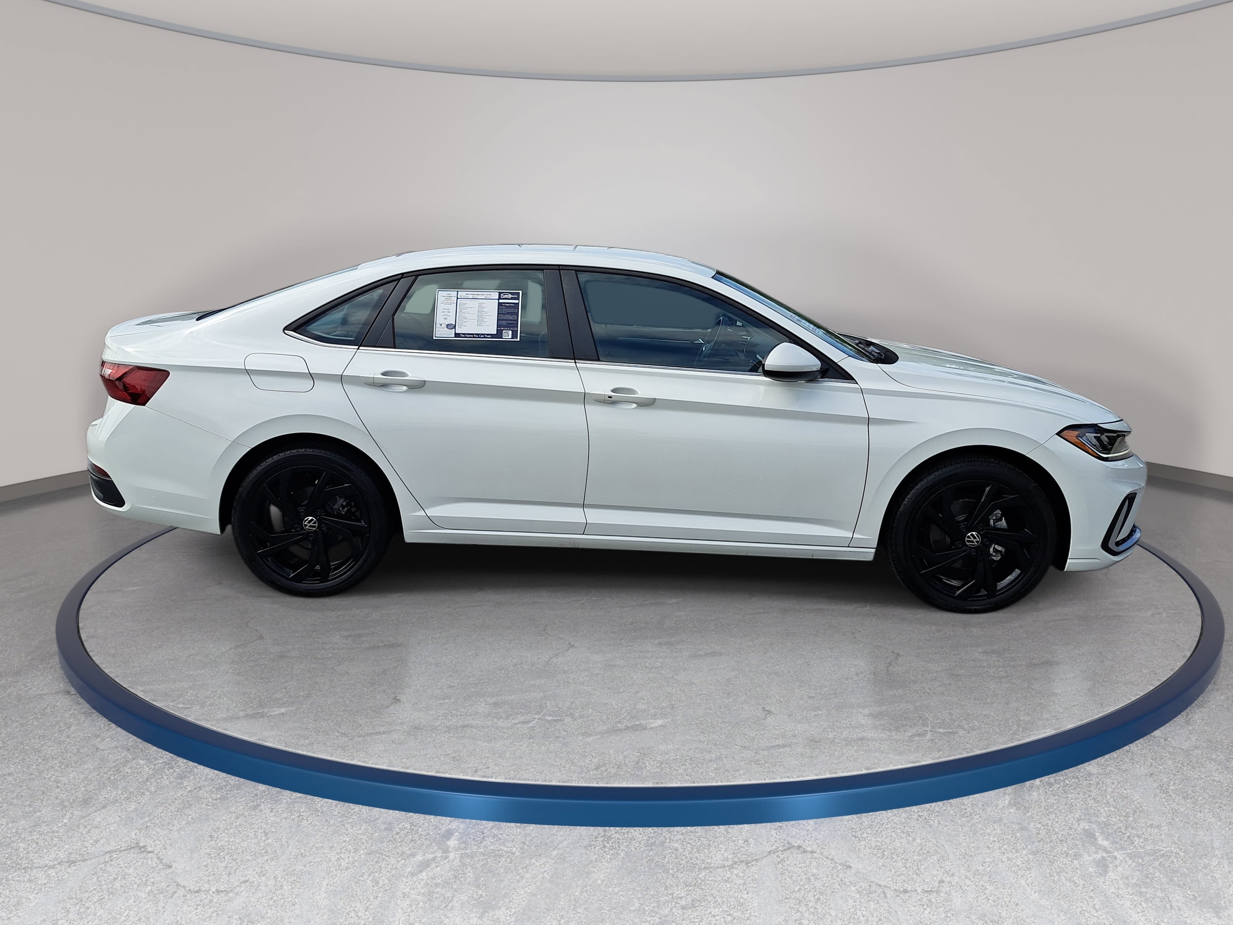 Certified 2025 Volkswagen Jetta SE w/ Black Wheel Package FWD image 4