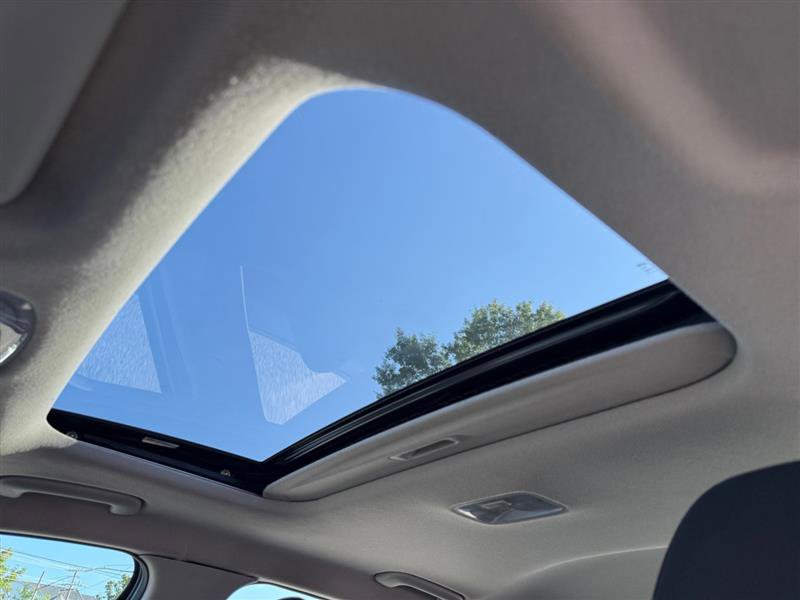 Used 2022 Hyundai Elantra SEL w/ Convenience + Premium Package image 19