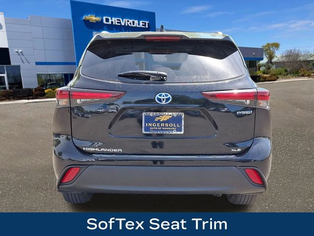 Used 2024 Toyota Highlander XLE AWD/4WD image 23