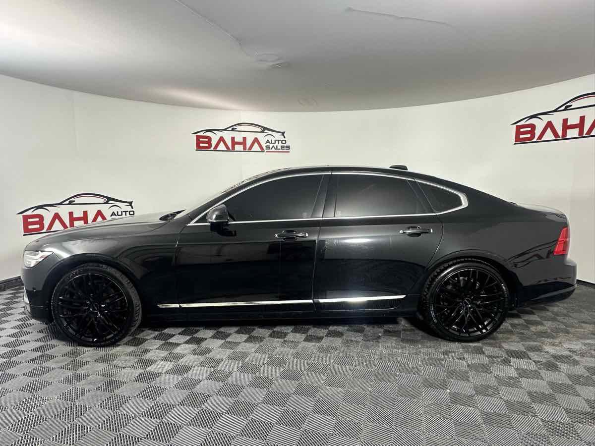 Used 2017 Volvo S90 T6 Inscription w/ Vision Package image 4