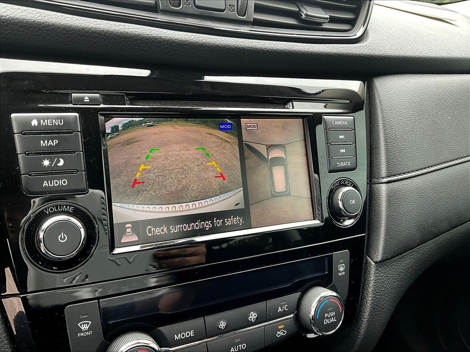 Used 2019 Nissan Rogue SV w/ Premium Package FWD image 14