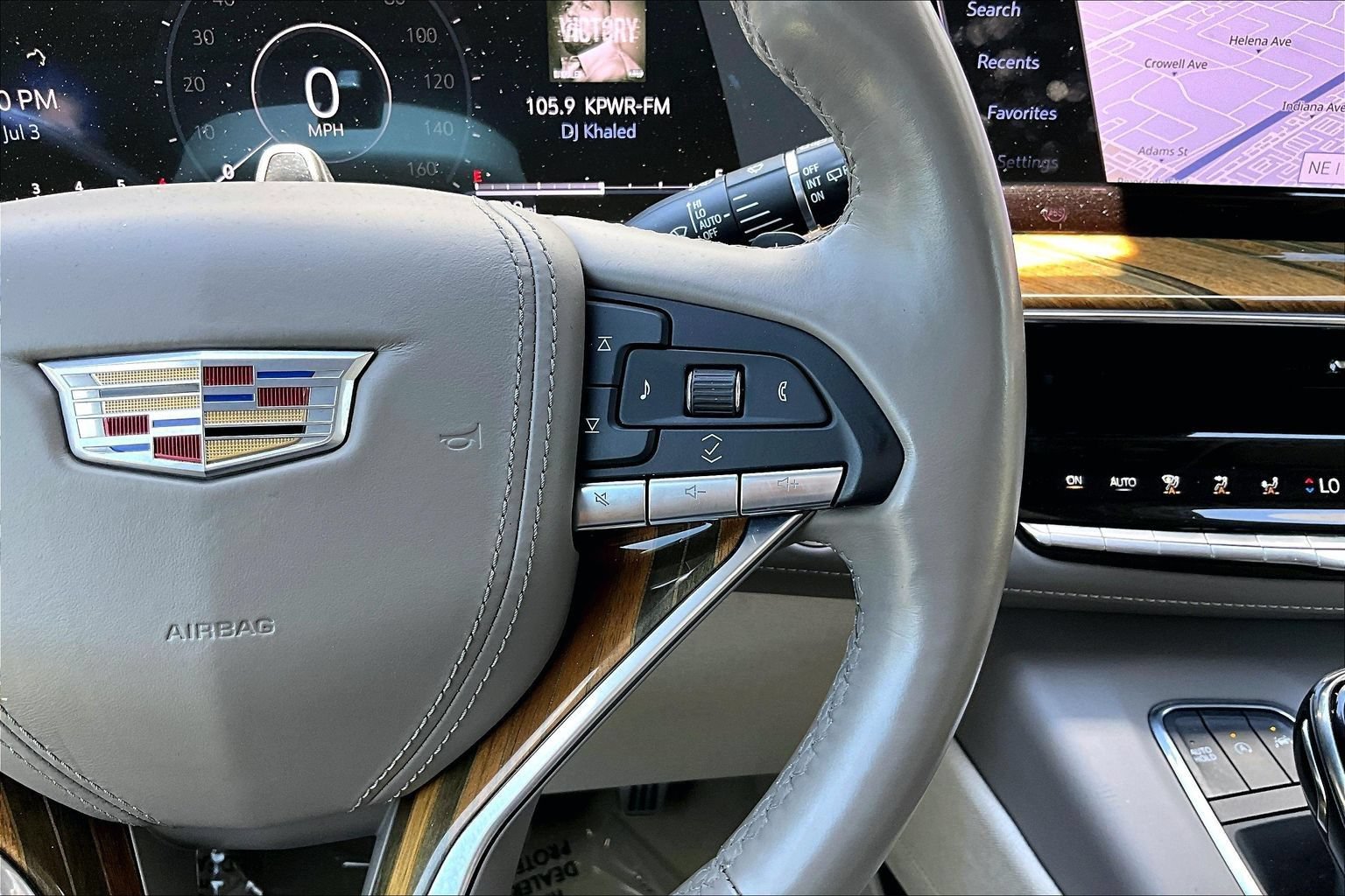 Used 2022 Cadillac Escalade Sport Platinum RWD image 19
