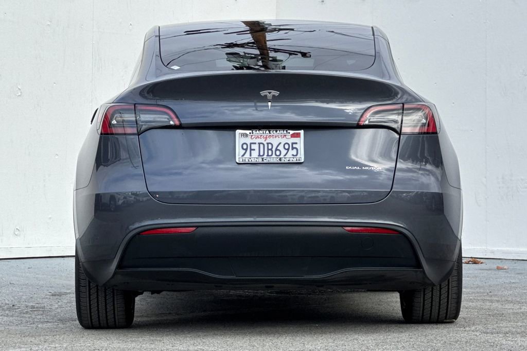 Used 2023 Tesla Model Y Long Range image 4