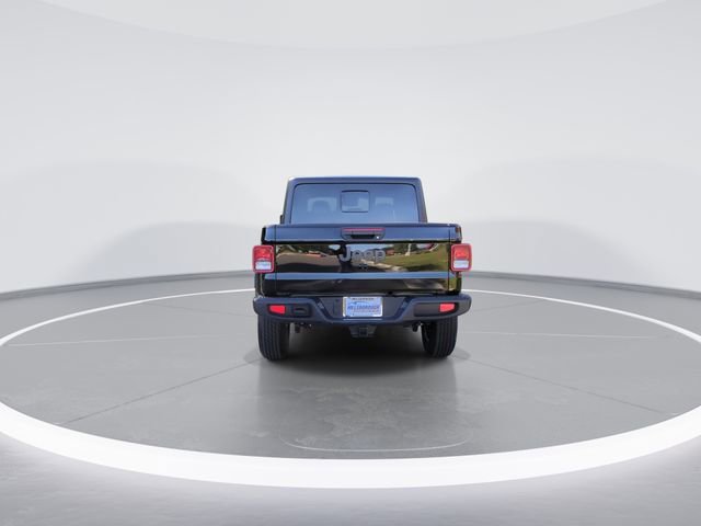 Used 2024 Jeep Gladiator Sport AWD/4WD image 7