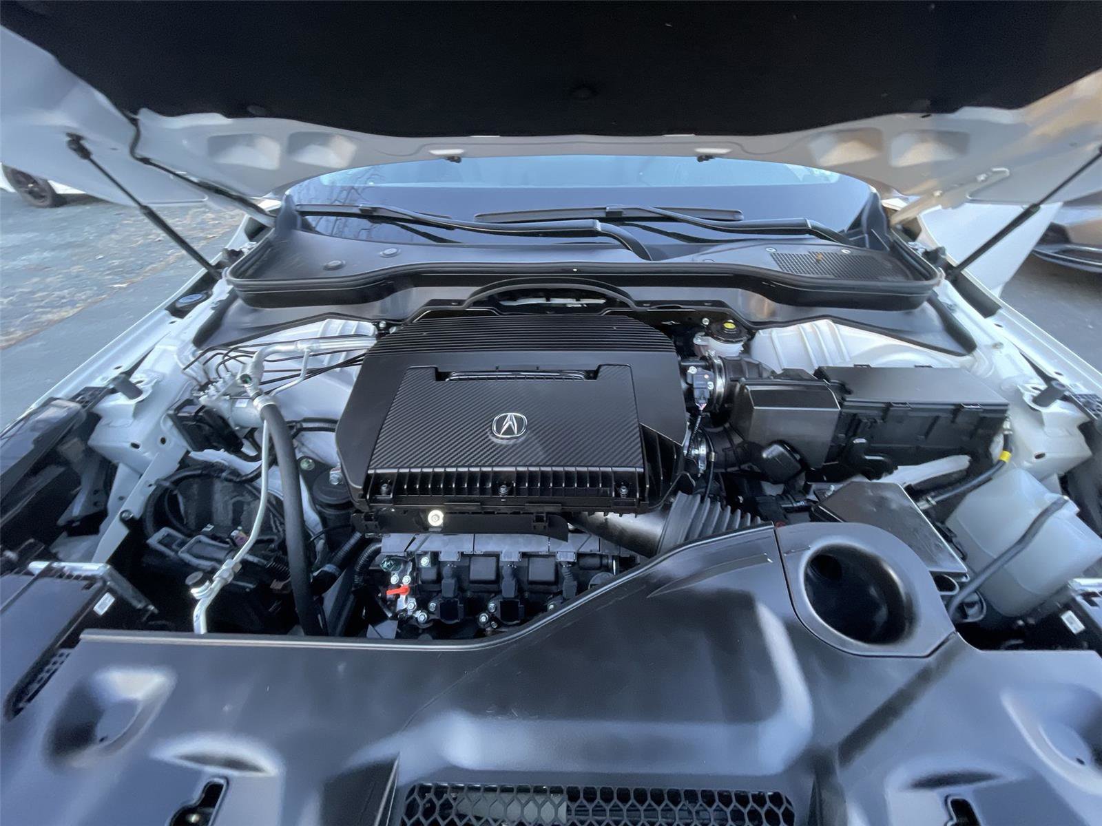 Used 2025 Acura MDX SH-AWD w/ Technology Package image 11