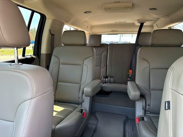 Used 2019 Chevrolet Suburban Premier AWD/4WD image 19