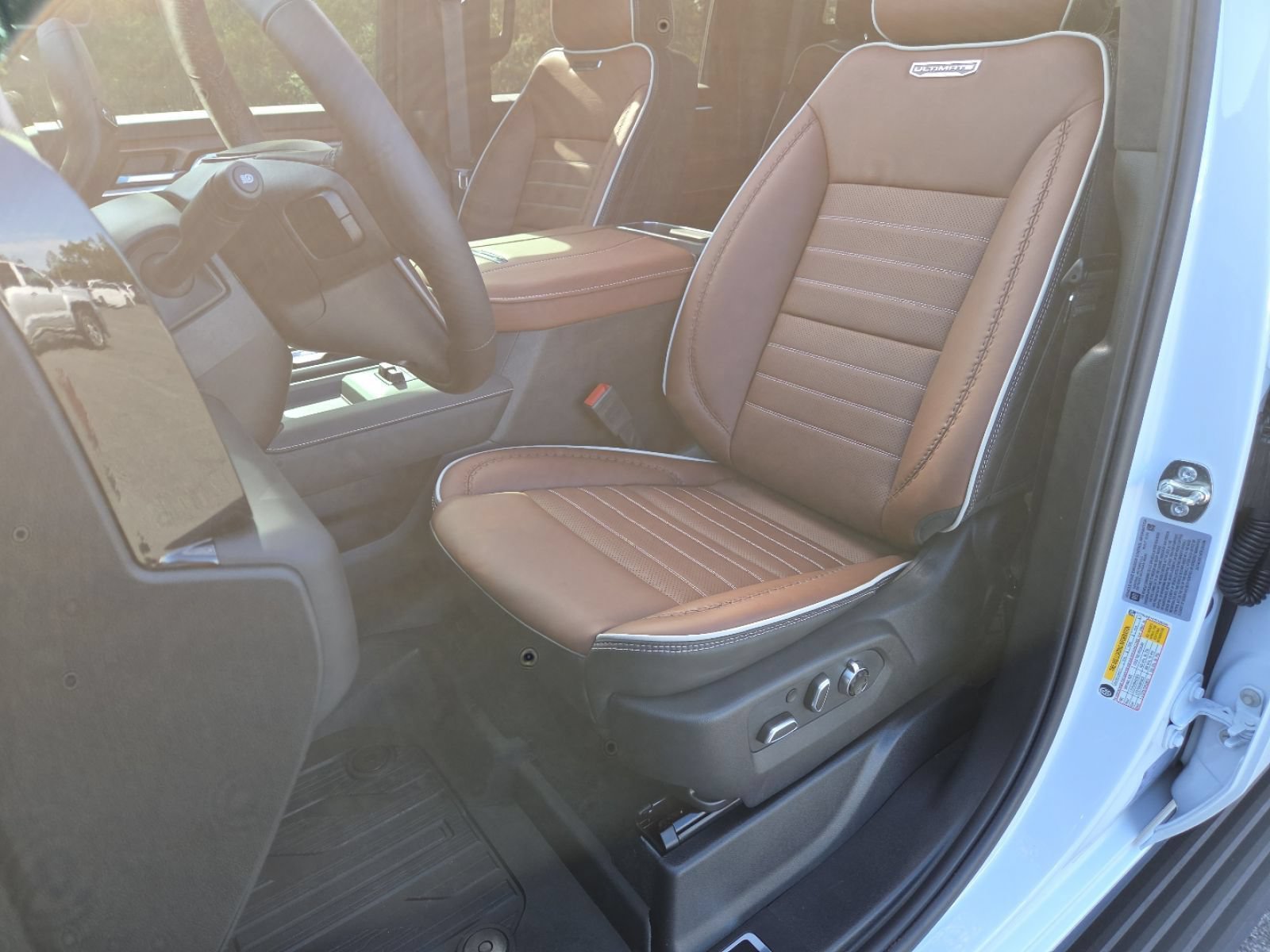 New 2026 GMC Sierra 2500 Denali Ultimate AWD/4WD image 32