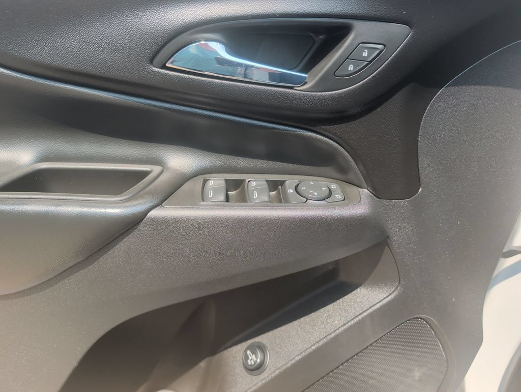 Used 2021 Chevrolet Equinox LT FWD image 10