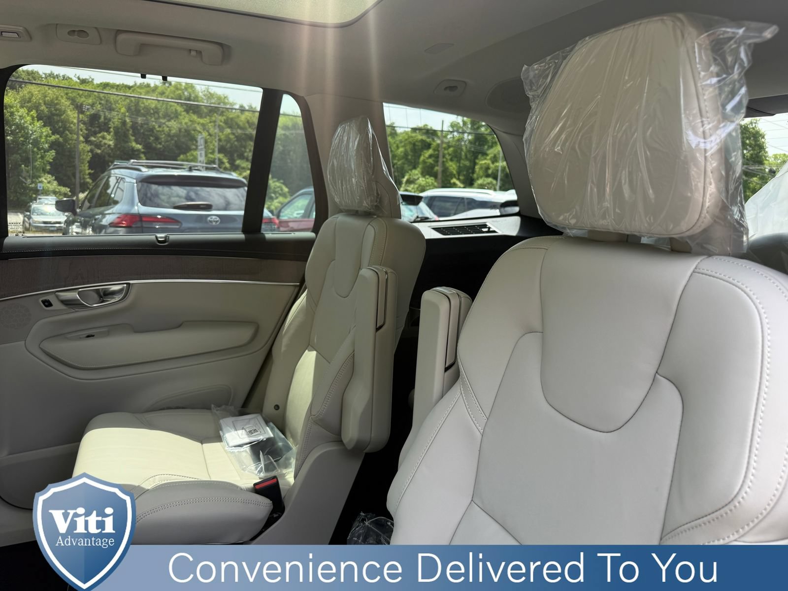 New 2026 Volvo XC90 T8 Ultra w/ Protection Package Premier AWD/4WD image 14