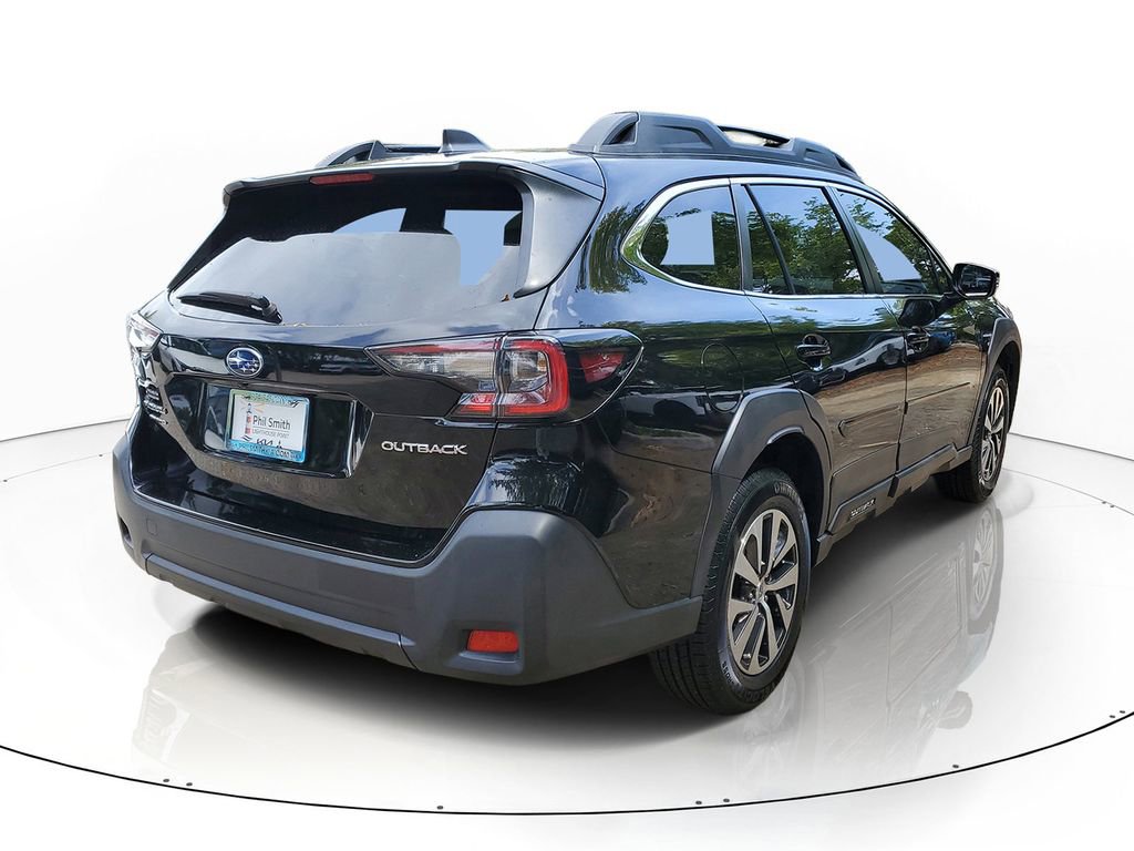 Used 2024 Subaru Outback Premium AWD/4WD image 5