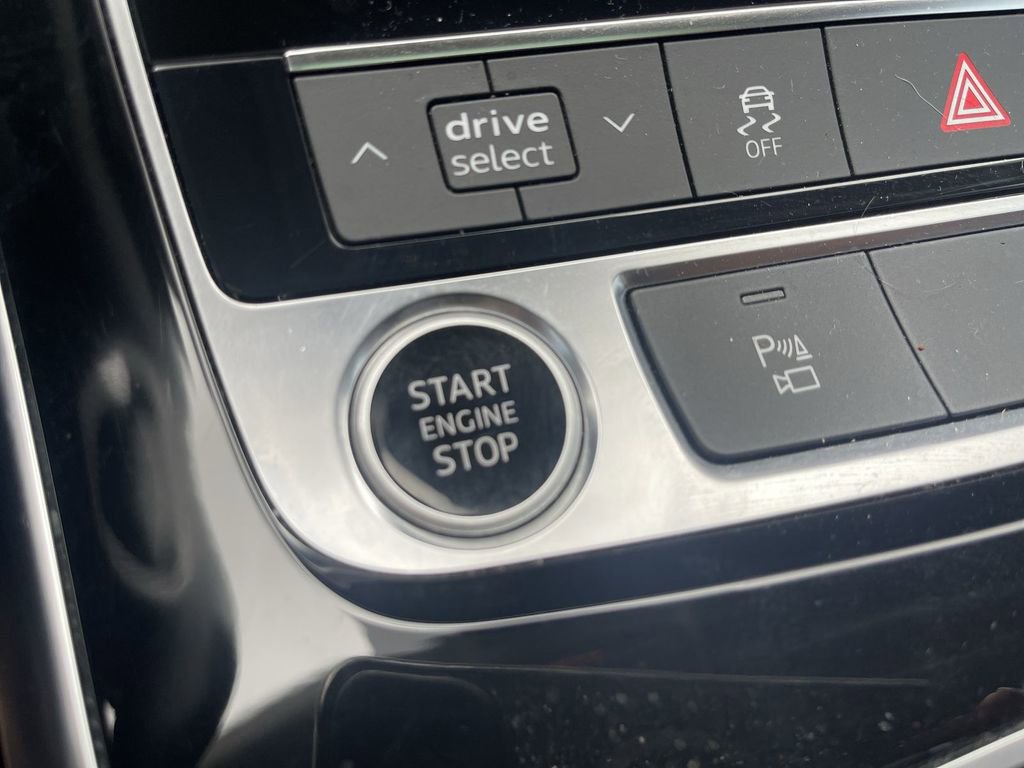 Used 2022 Audi Q8 Premium Plus image 23