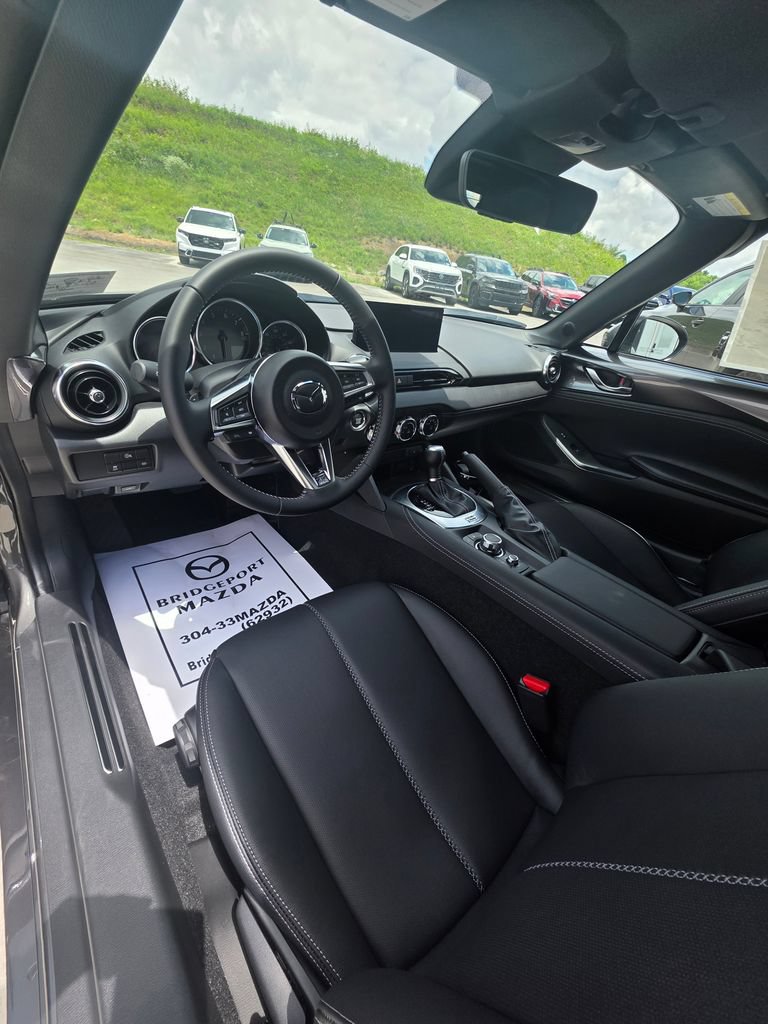 New 2026 MAZDA MX-5 Miata RF Grand Touring RWD image 10