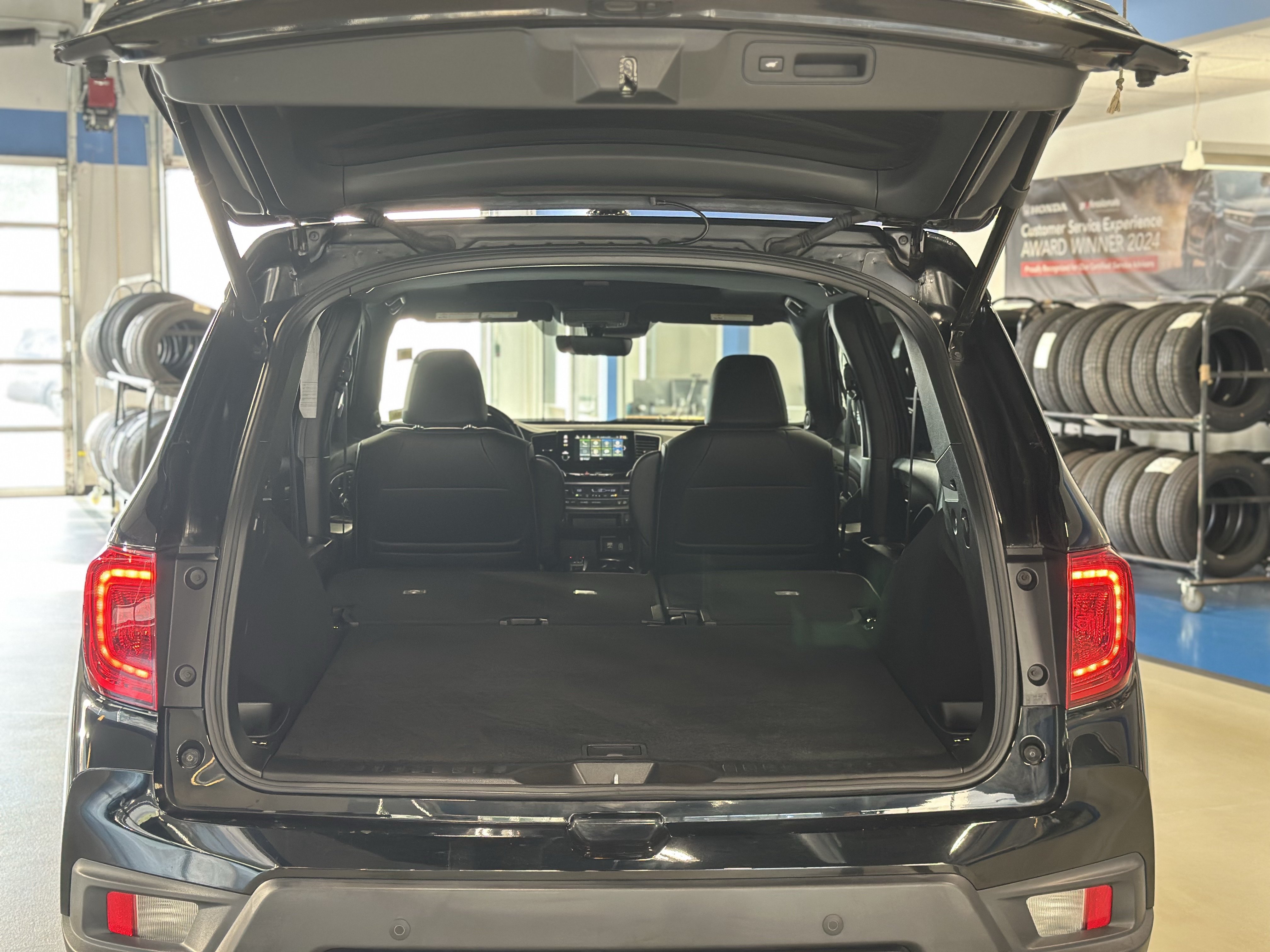 Used 2023 Honda Passport EX-L image 7