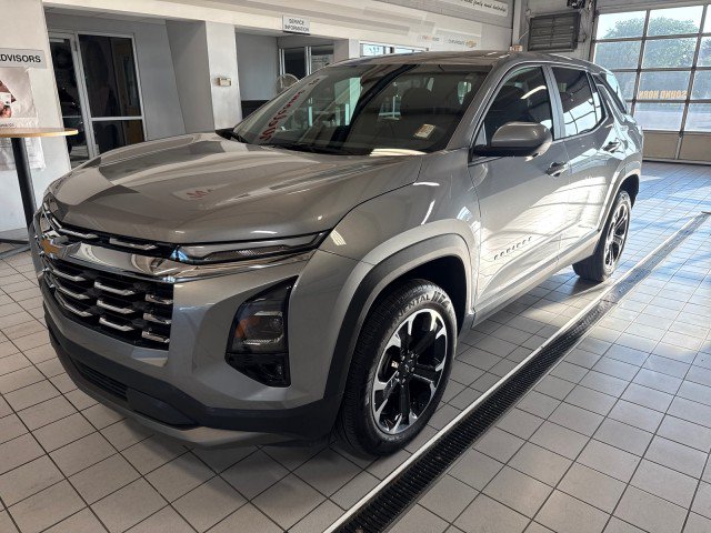Used 2025 Chevrolet Equinox LT w/ Safety and Technology Package FWD image 7