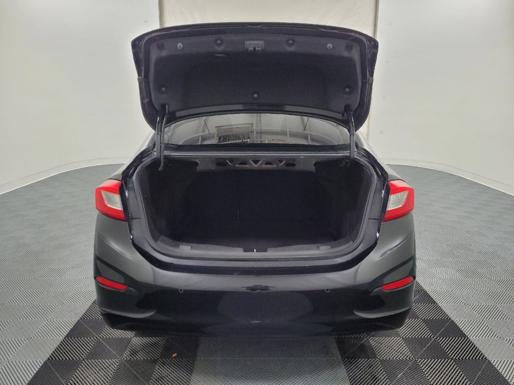 Used 2019 Chevrolet Cruze LT w/ Convenience Package FWD image 29