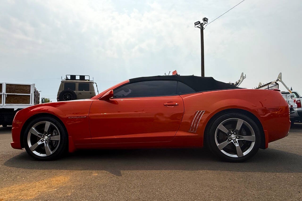 Used 2011 Chevrolet Camaro SS w/ RS Package RWD image 8