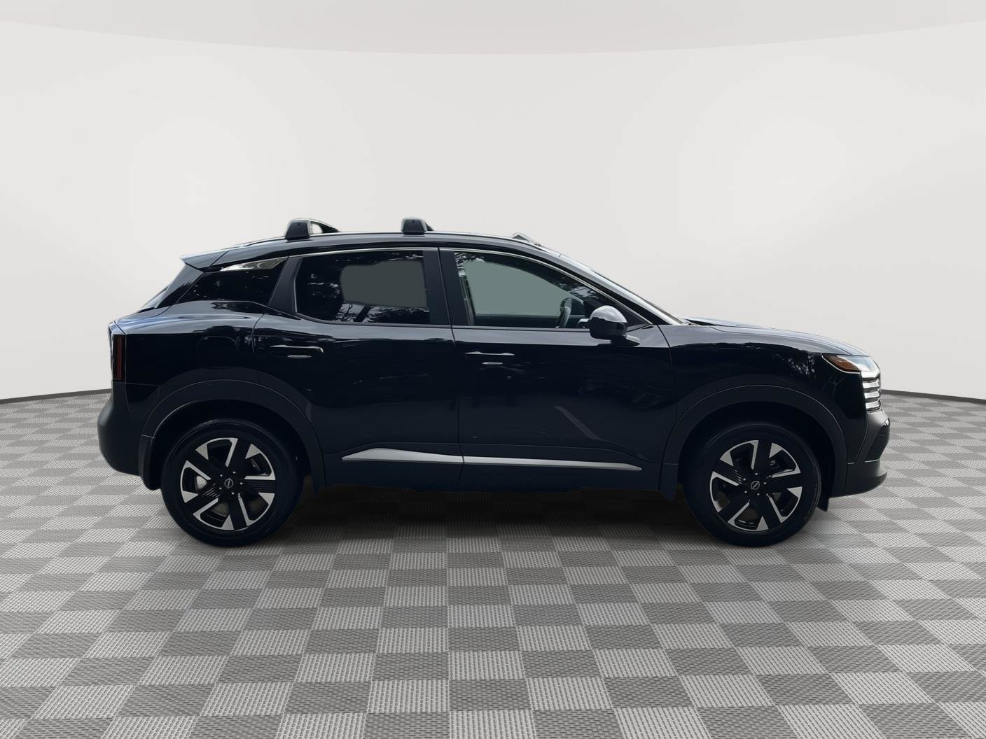 New 2026 Nissan Kicks SV AWD/4WD image 4