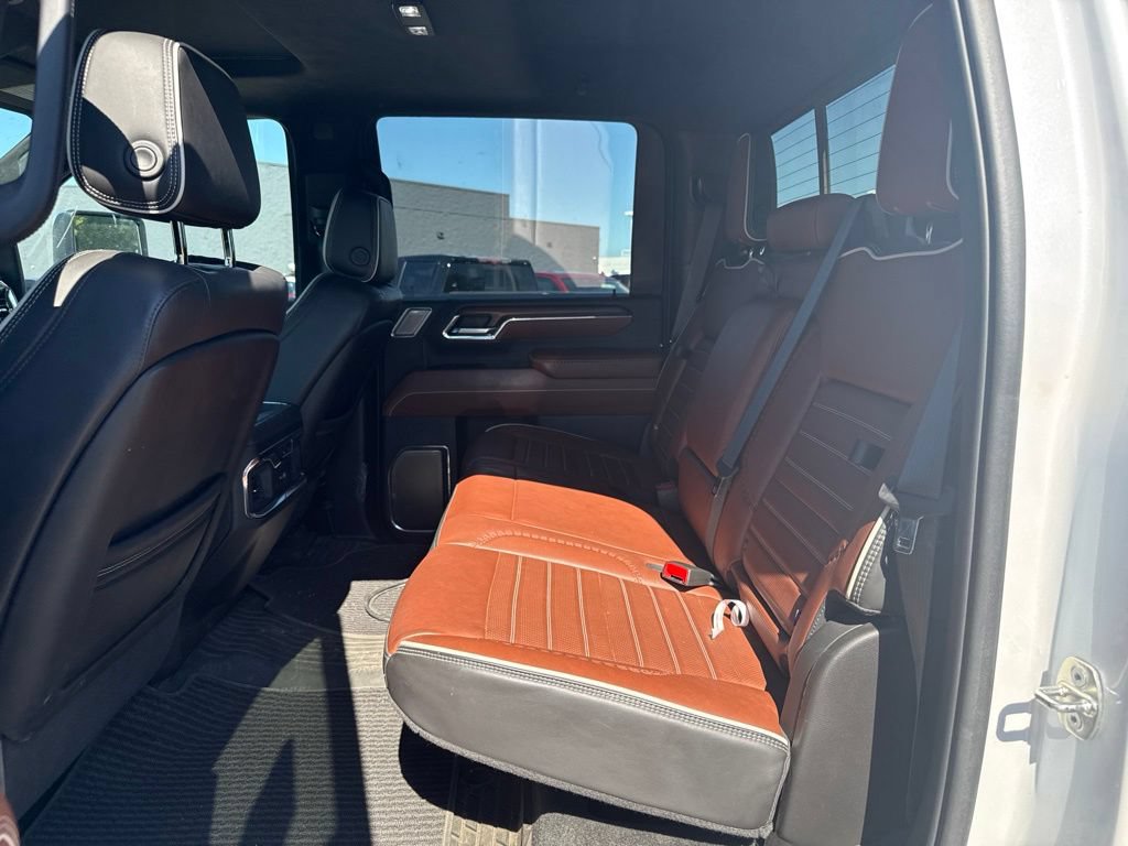 Used 2024 GMC Sierra 2500 Denali Ultimate w/ Max Trailering Package AWD/4WD image 10