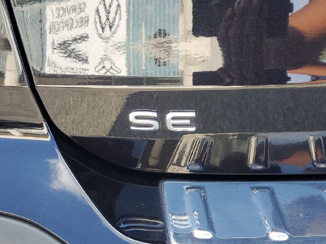Certified 2024 Volkswagen Taos SE FWD image 13