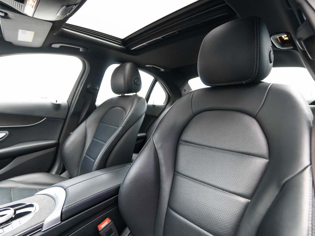 Used 2019 Mercedes-Benz C 300 Sedan image 6